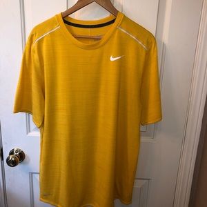 Nike T-shirt